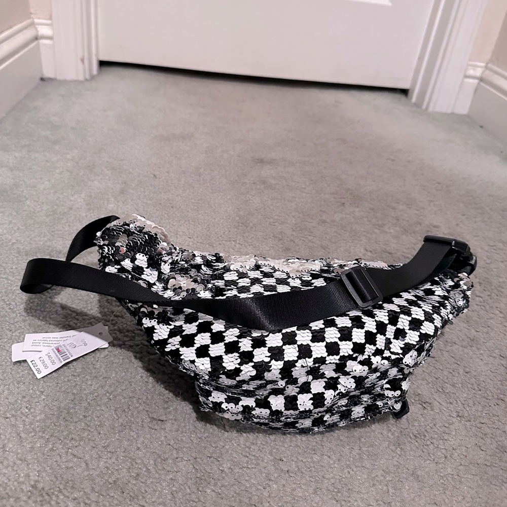 Top Shop Sequined Belt Bag - NWTS! - Picture 2 of 2
